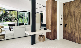 Villa de luxe rénovée à vendre dans un quartier résidentiel prestigieux à Marbella Est 777042 