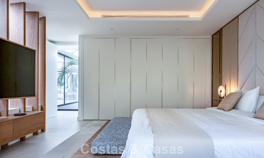 Villa de luxe rénovée à vendre dans un quartier résidentiel prestigieux à Marbella Est 777048