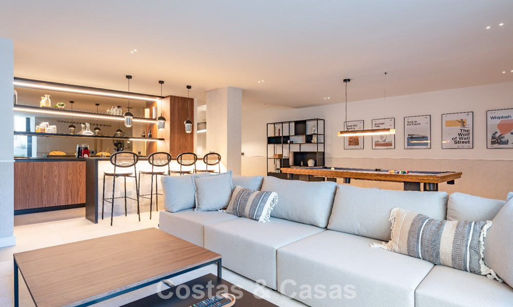 Villa de luxe rénovée à vendre dans un quartier résidentiel prestigieux à Marbella Est 777049