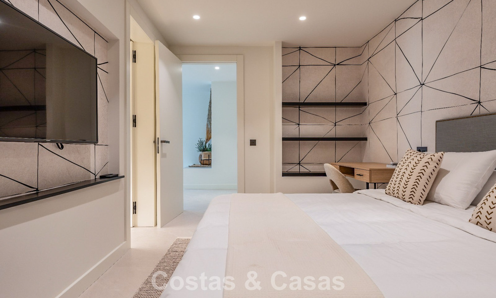Villa de luxe rénovée à vendre dans un quartier résidentiel prestigieux à Marbella Est 777051