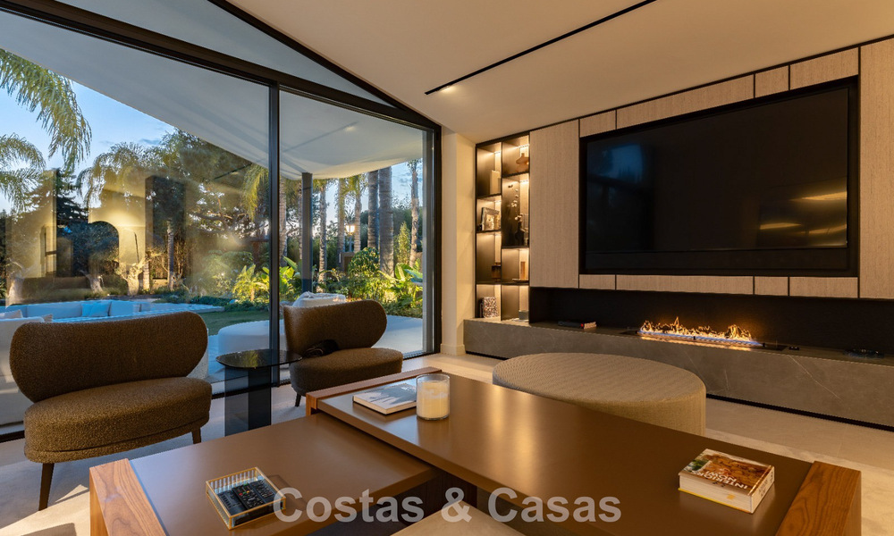 Villa de luxe rénovée à vendre dans un quartier résidentiel prestigieux à Marbella Est 777053