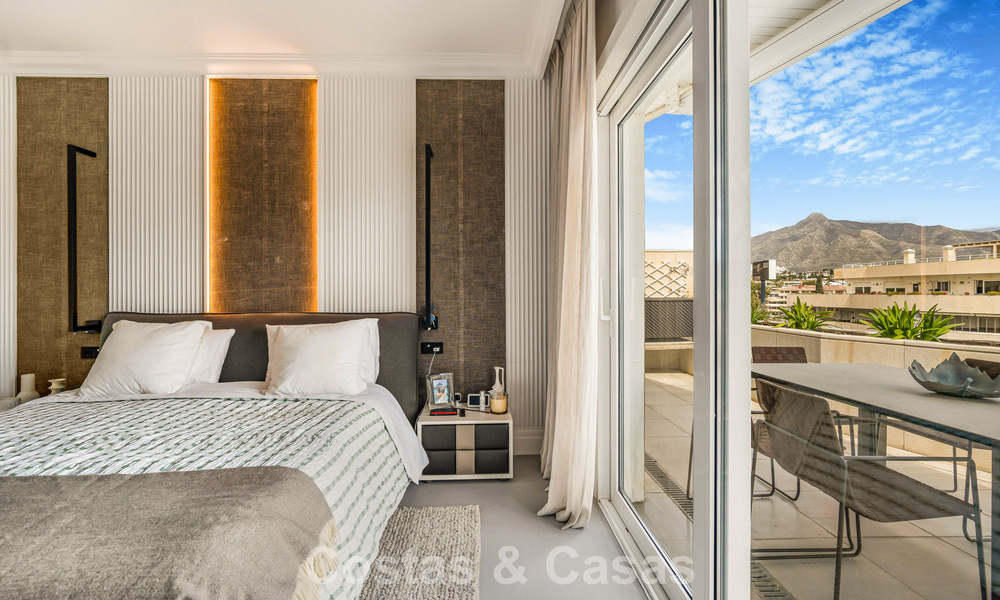 Penthouse en duplex exclusif à vendre, à proximité de la plage à Puerto Banus, Marbella 776965