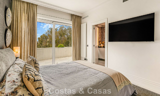 Penthouse en duplex exclusif à vendre, à proximité de la plage à Puerto Banus, Marbella 776976 