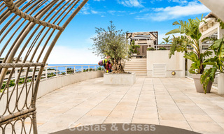 Penthouse en duplex exclusif à vendre, à proximité de la plage à Puerto Banus, Marbella 776987 