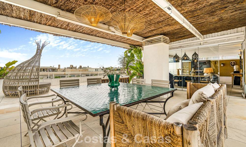 Penthouse en duplex exclusif à vendre, à proximité de la plage à Puerto Banus, Marbella 777001