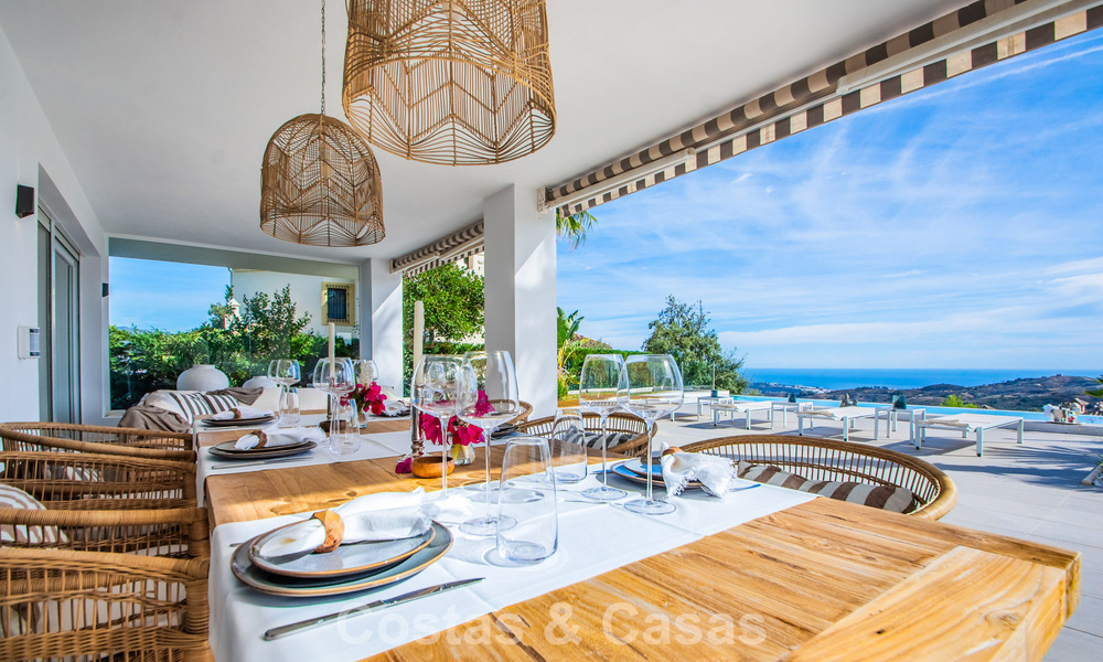 Villa de luxe méditerranéenne contemporaine avec vue panoramique sur les montagnes et la mer à vendre à Marbella Est 776845