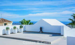Villa de luxe méditerranéenne contemporaine avec vue panoramique sur les montagnes et la mer à vendre à Marbella Est 776899 