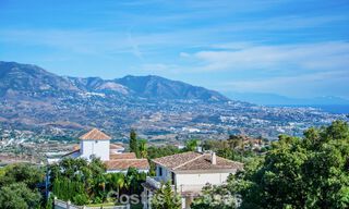 Villa de luxe méditerranéenne contemporaine avec vue panoramique sur les montagnes et la mer à vendre à Marbella Est 776903 