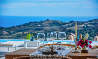 Villa de luxe méditerranéenne contemporaine avec vue panoramique sur les montagnes et la mer à vendre à Marbella Est 776907 