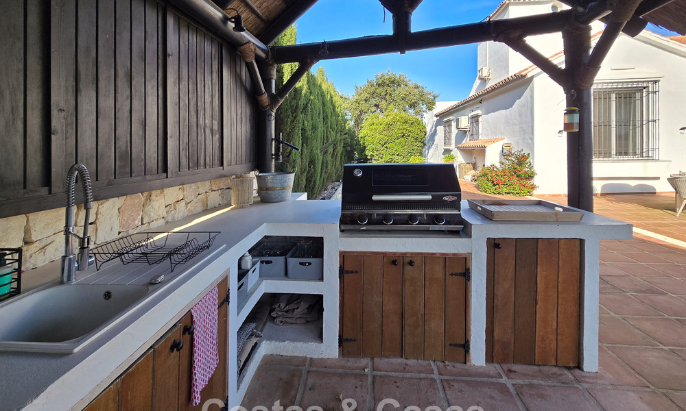 Villa de style hacienda espagnole avec des vues spectaculaires à vendre dans un cadre naturel à l'est du centre de Marbella 776924