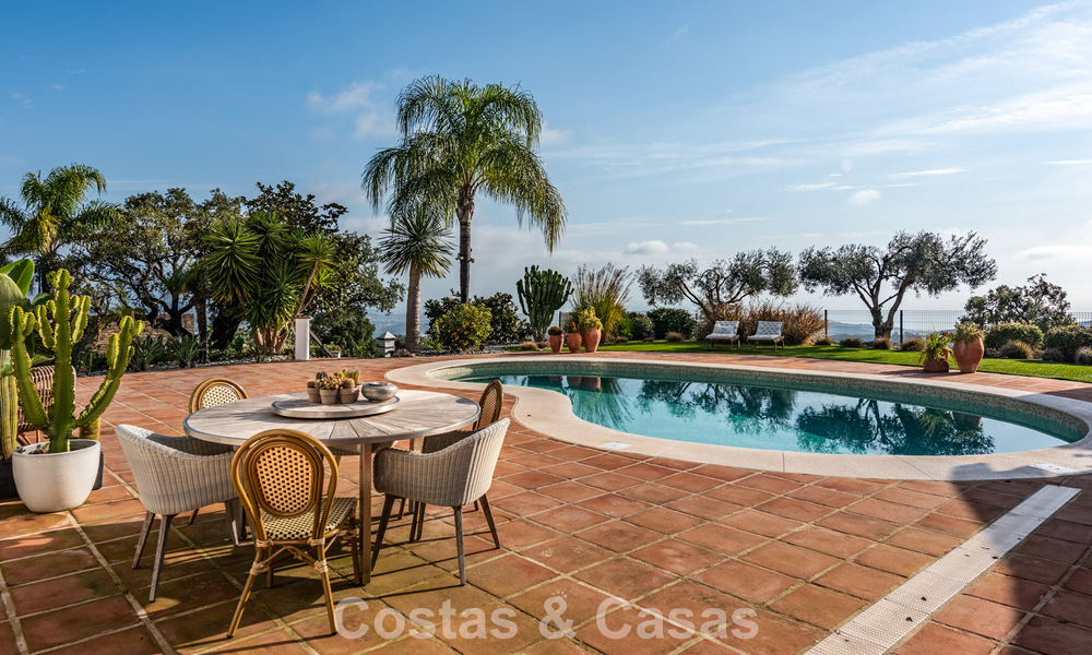Villa de style hacienda espagnole avec des vues spectaculaires à vendre dans un cadre naturel à l'est du centre de Marbella 776930