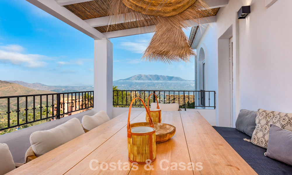 Villa de style hacienda espagnole avec des vues spectaculaires à vendre dans un cadre naturel à l'est du centre de Marbella 776932