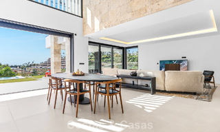 Villa moderne à vendre dans un quartier résidentiel sécurisé de Marbella - Benahavis 777133 