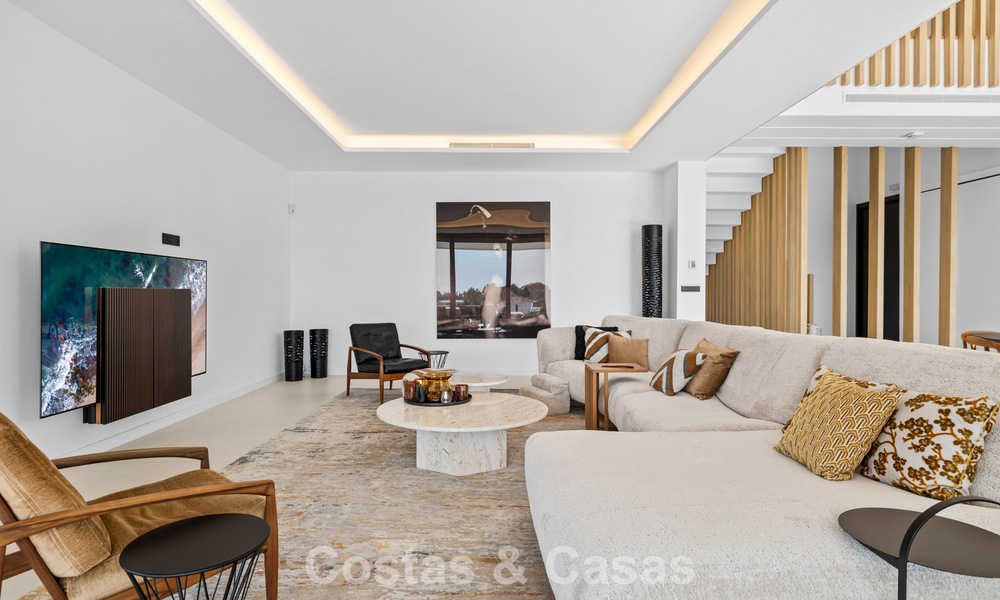 Villa moderne à vendre dans un quartier résidentiel sécurisé de Marbella - Benahavis 777136