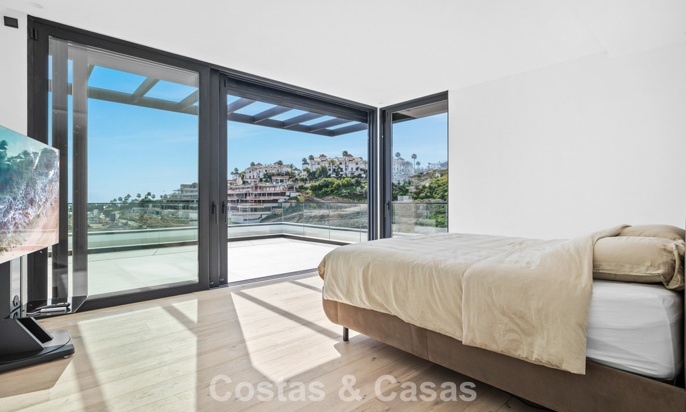 Villa moderne à vendre dans un quartier résidentiel sécurisé de Marbella - Benahavis 777156