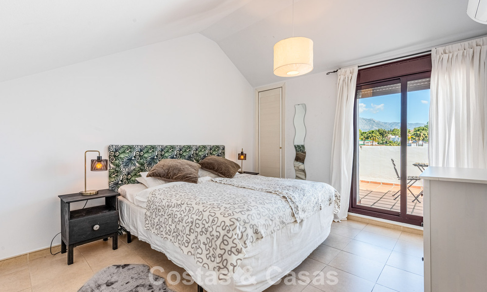 Duplex penthouse à vendre à distance de marche de toutes les commodités et de Puerto Banus à Nueva Andalucia, Marbella 777347