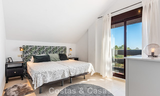 Duplex penthouse à vendre à distance de marche de toutes les commodités et de Puerto Banus à Nueva Andalucia, Marbella 777350 