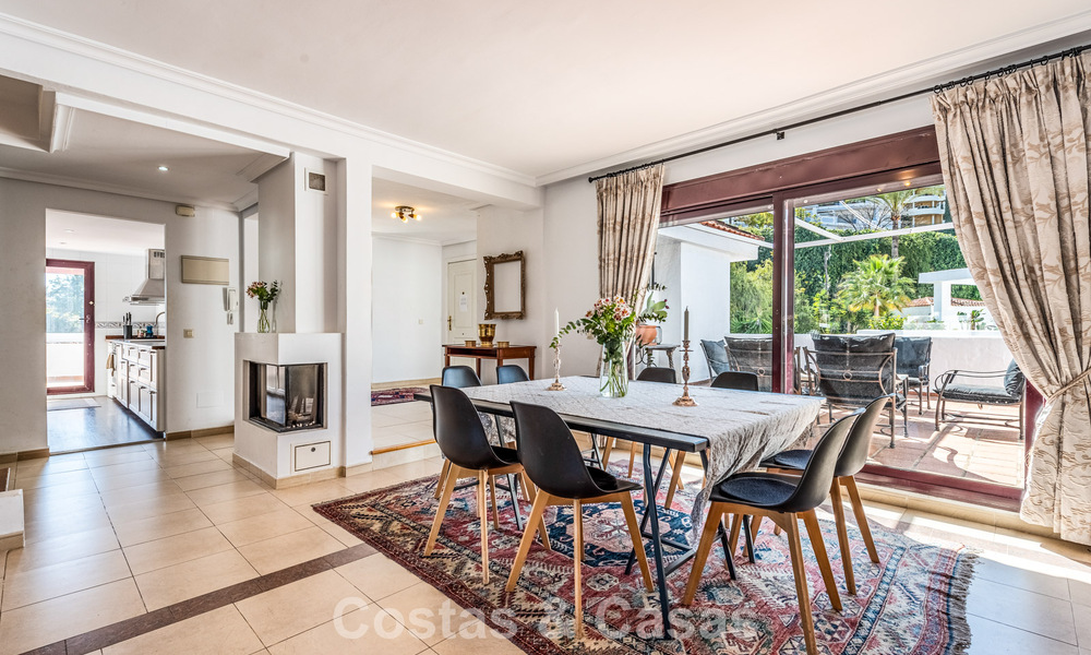 Duplex penthouse à vendre à distance de marche de toutes les commodités et de Puerto Banus à Nueva Andalucia, Marbella 777360