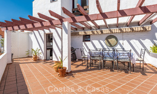 Duplex penthouse à vendre à distance de marche de toutes les commodités et de Puerto Banus à Nueva Andalucia, Marbella 777368 
