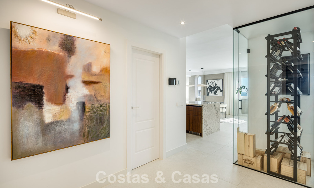Penthouse en duplex prêt à emménager à vendre dans une urbanisation sécurisée 24h sur le Golden Mile de Marbella 777107