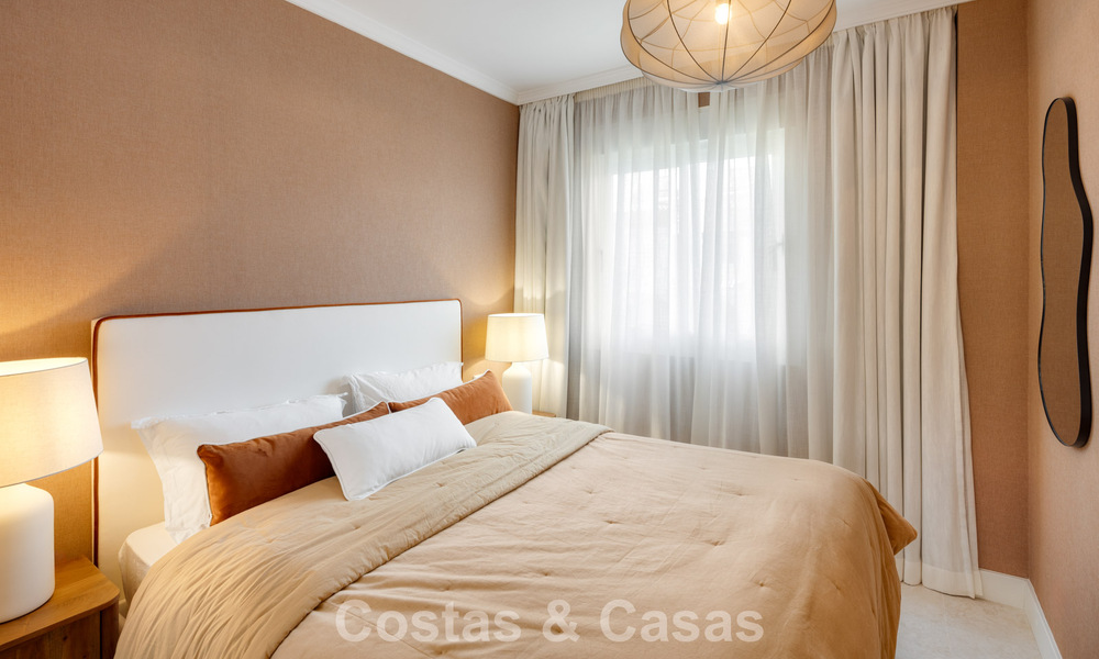 Penthouse en duplex prêt à emménager à vendre dans une urbanisation sécurisée 24h sur le Golden Mile de Marbella 777126