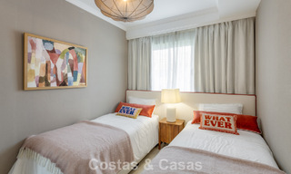 Penthouse en duplex prêt à emménager à vendre dans une urbanisation sécurisée 24h sur le Golden Mile de Marbella 777127 