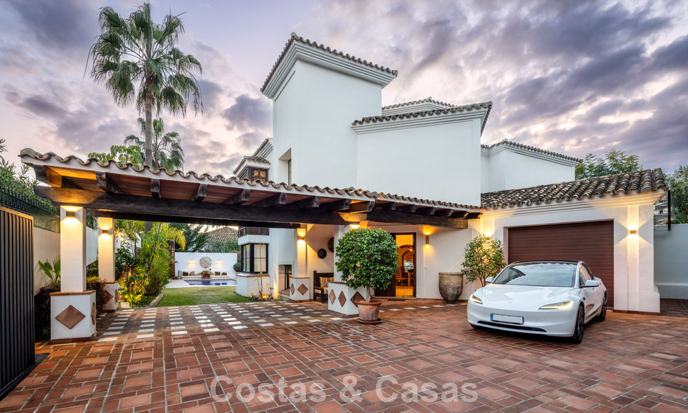 Villa de luxe prête à emménager à vendre en bordure d'un parcours de golf de premier ordre à La Quinta, Marbella - Benahavis 777064