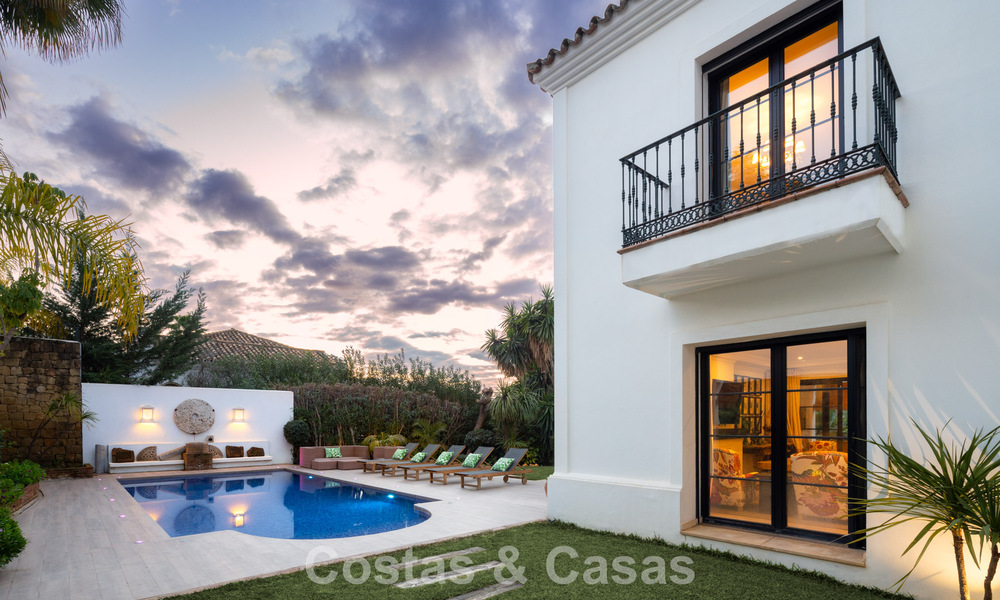Villa de luxe prête à emménager à vendre en bordure d'un parcours de golf de premier ordre à La Quinta, Marbella - Benahavis 777065
