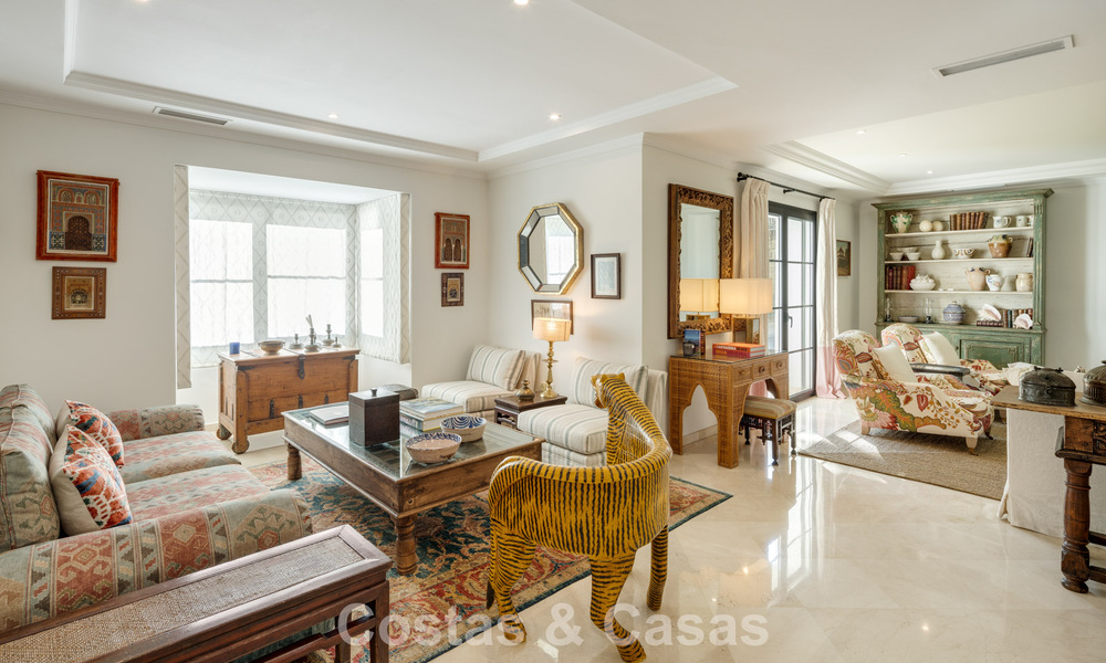 Villa de luxe prête à emménager à vendre en bordure d'un parcours de golf de premier ordre à La Quinta, Marbella - Benahavis 777079