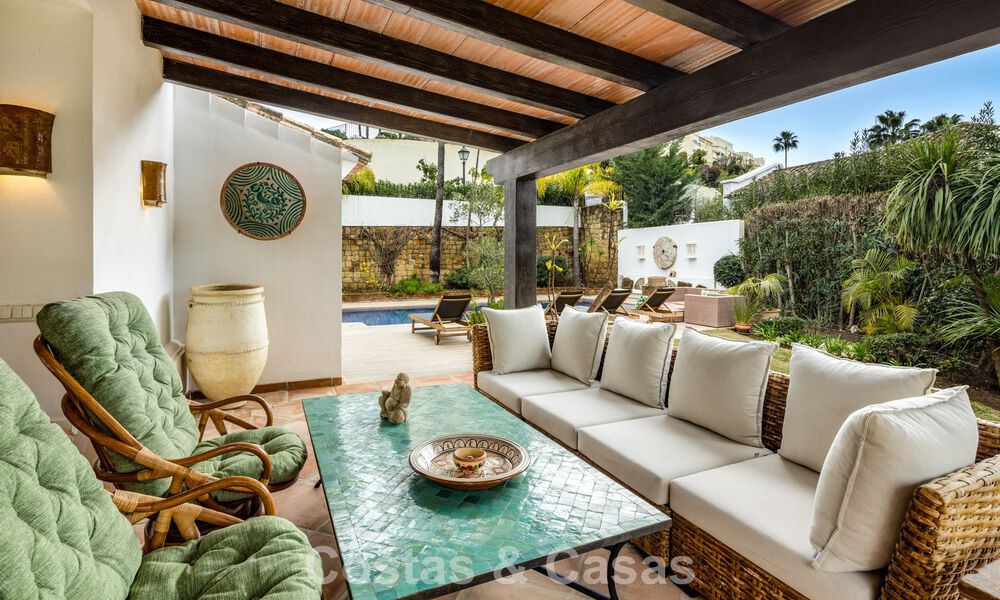 Villa de luxe prête à emménager à vendre en bordure d'un parcours de golf de premier ordre à La Quinta, Marbella - Benahavis 777087