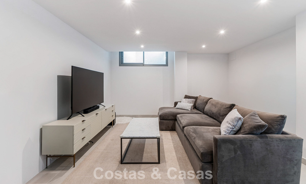 Luxueuse villa moderne à vendre à proximité de toutes les commodités à Guadalmina et San Pedro, Marbella 777301