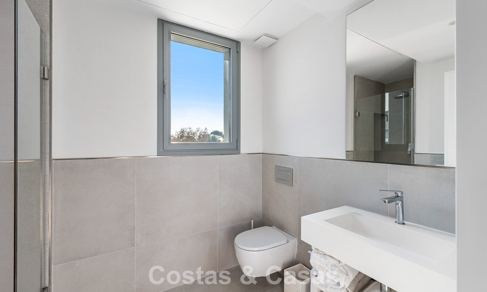 Luxueuse villa moderne à vendre à proximité de toutes les commodités à Guadalmina et San Pedro, Marbella 777315