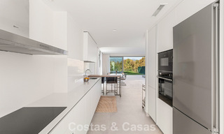 Luxueuse villa moderne à vendre à proximité de toutes les commodités à Guadalmina et San Pedro, Marbella 777322 