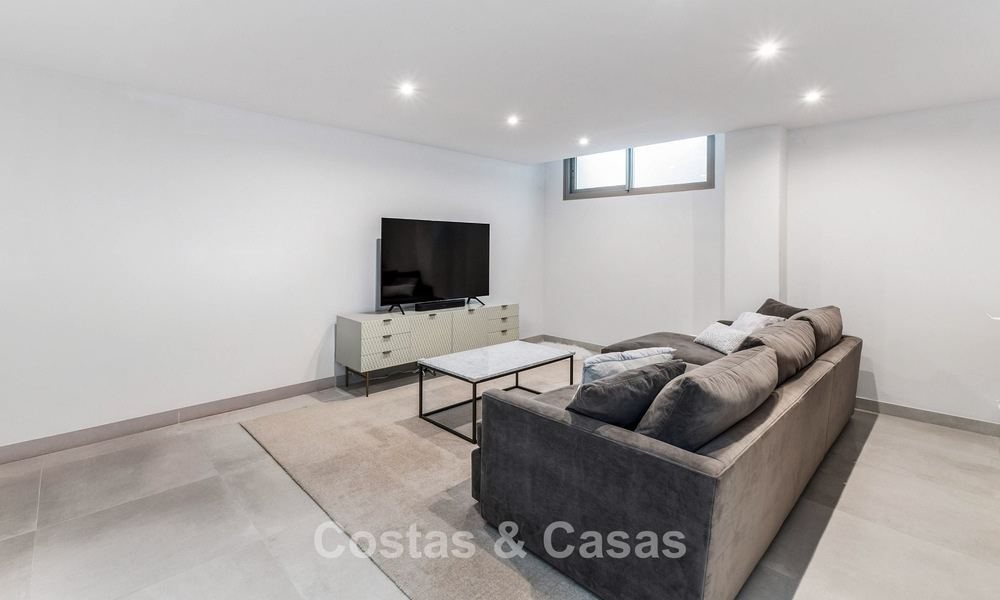 Luxueuse villa moderne à vendre à proximité de toutes les commodités à Guadalmina et San Pedro, Marbella 777340