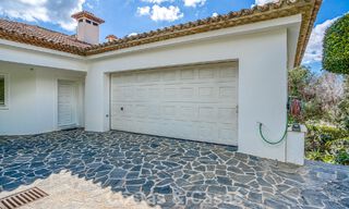 Spacieuse villa familiale de 4 chambres avec vue sur la mer à vendre dans un quartier résidentiel recherché à Marbella Est 777240 