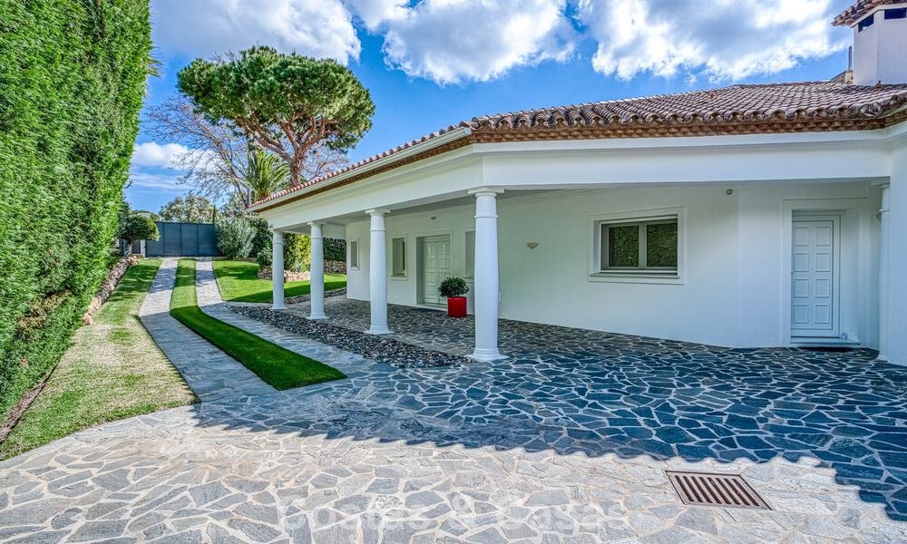 Spacieuse villa familiale de 4 chambres avec vue sur la mer à vendre dans un quartier résidentiel recherché à Marbella Est 777241