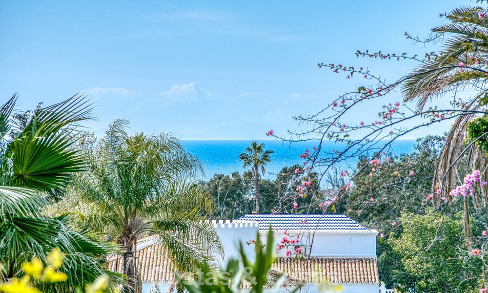 Spacieuse villa familiale de 4 chambres avec vue sur la mer à vendre dans un quartier résidentiel recherché à Marbella Est 777243