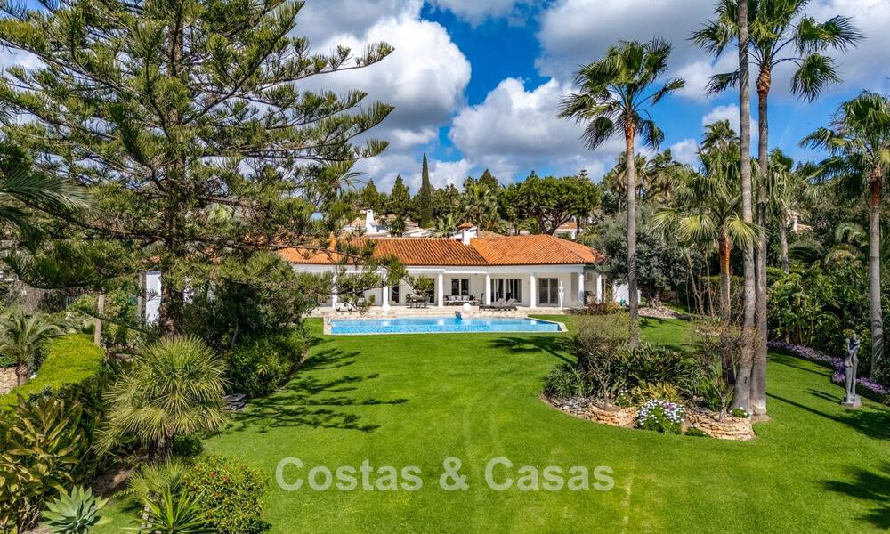 Spacieuse villa familiale de 4 chambres avec vue sur la mer à vendre dans un quartier résidentiel recherché à Marbella Est 777249