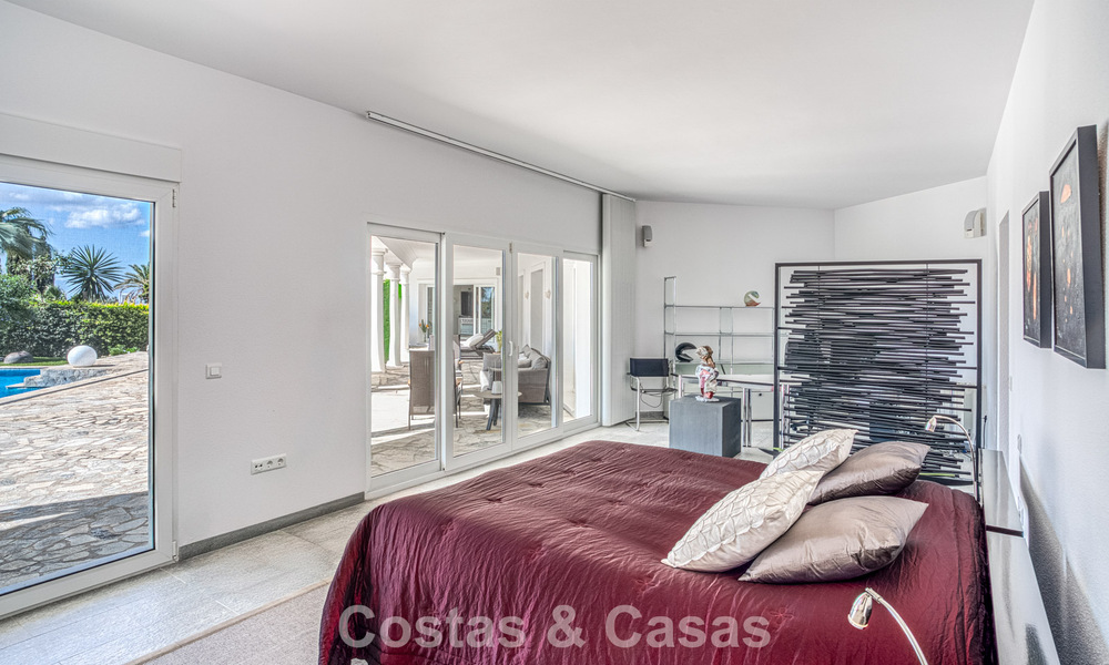 Spacieuse villa familiale de 4 chambres avec vue sur la mer à vendre dans un quartier résidentiel recherché à Marbella Est 777259