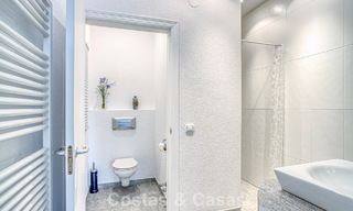 Spacieuse villa familiale de 4 chambres avec vue sur la mer à vendre dans un quartier résidentiel recherché à Marbella Est 777269 