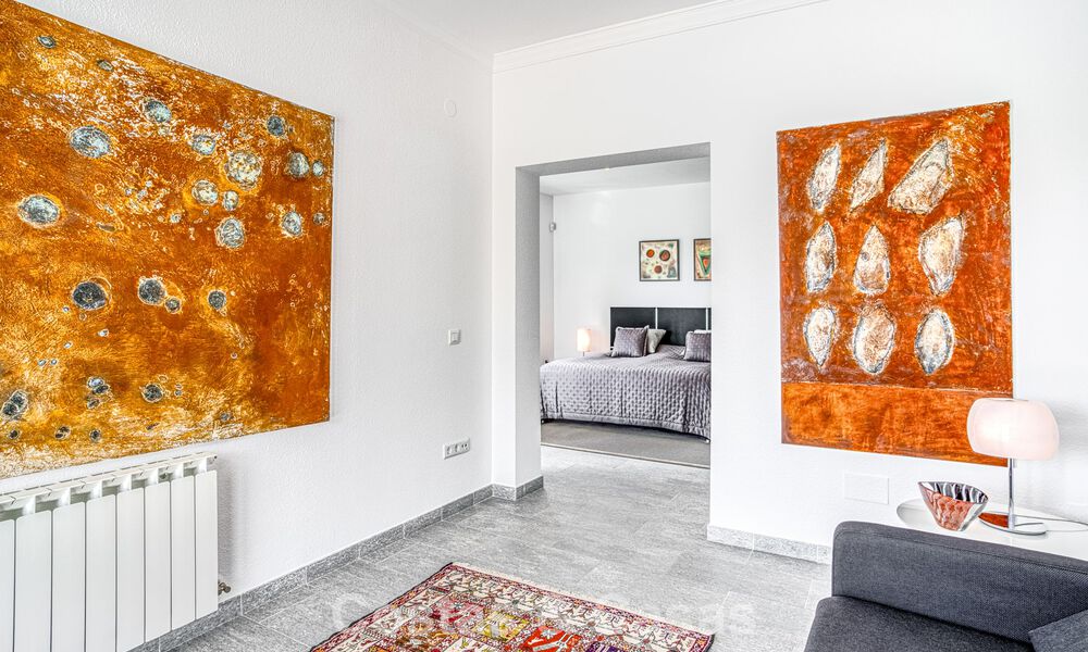 Spacieuse villa familiale de 4 chambres avec vue sur la mer à vendre dans un quartier résidentiel recherché à Marbella Est 777273
