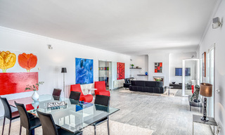 Spacieuse villa familiale de 4 chambres avec vue sur la mer à vendre dans un quartier résidentiel recherché à Marbella Est 777279 