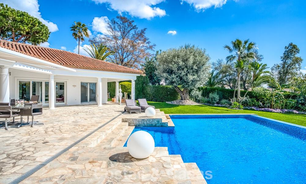 Spacieuse villa familiale de 4 chambres avec vue sur la mer à vendre dans un quartier résidentiel recherché à Marbella Est 777286