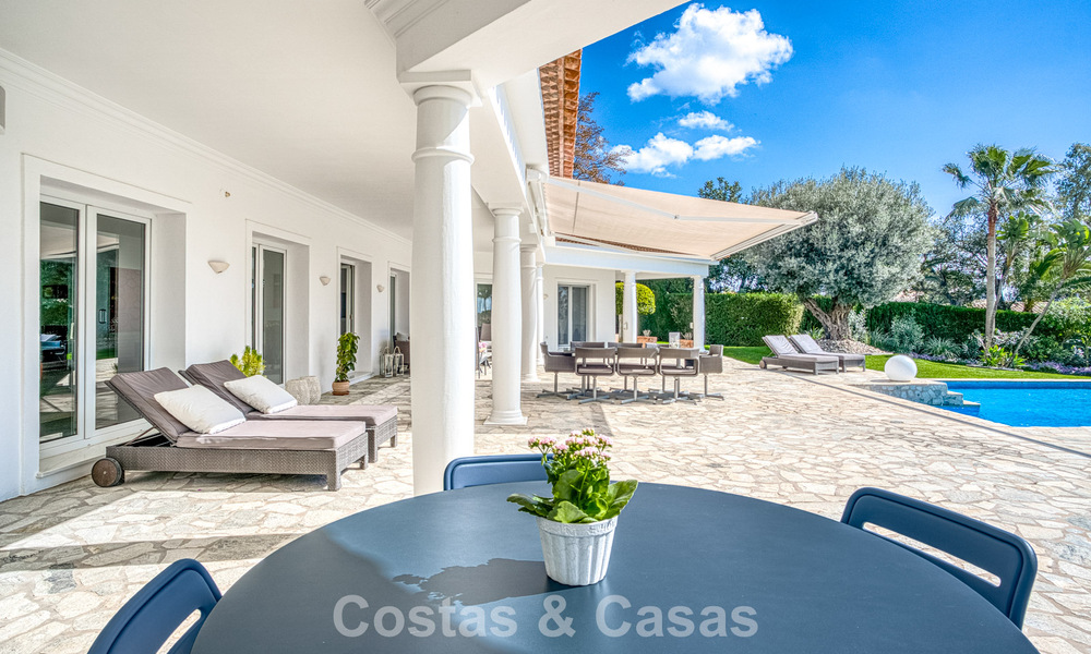 Spacieuse villa familiale de 4 chambres avec vue sur la mer à vendre dans un quartier résidentiel recherché à Marbella Est 777290