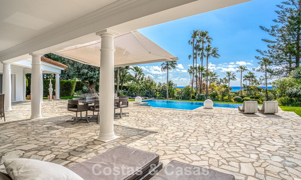 Spacieuse villa familiale de 4 chambres avec vue sur la mer à vendre dans un quartier résidentiel recherché à Marbella Est 777291