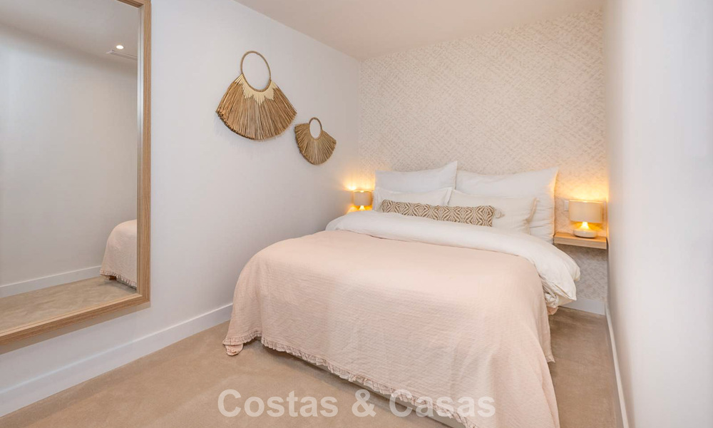 Appartement de luxe rénové à vendre à Gran Marbella en front de mer sur le Golden Mile / Marbella Center 777196