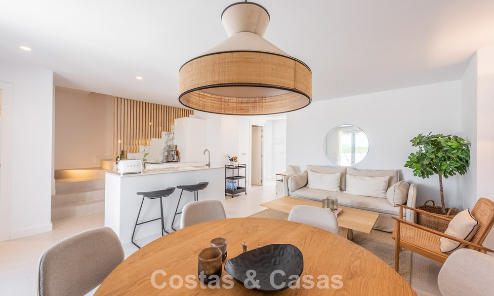 Penthouse en duplex à vendre à distance de marche de toutes les commodités et de Puerto Banus à Nueva Andalucia, Marbella 777375