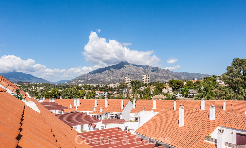 Penthouse en duplex à vendre à distance de marche de toutes les commodités et de Puerto Banus à Nueva Andalucia, Marbella 777393