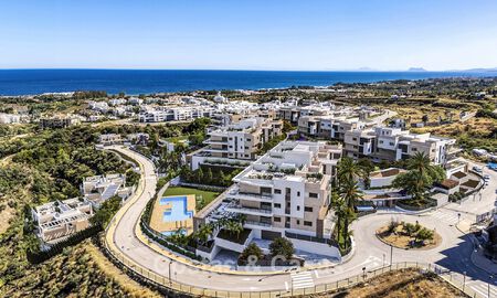Projet d'appartements modernes et de villas jumelées à vendre sur le New Golden Mile entre Marbella et Estepona 777401