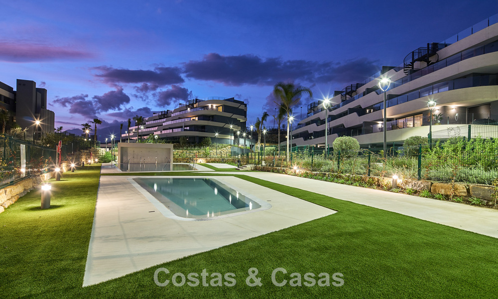 Penthouse neuf et prêt à emménager avec vue sur la mer à vendre sur le New Golden Mile entre Marbella et Estepona 777582